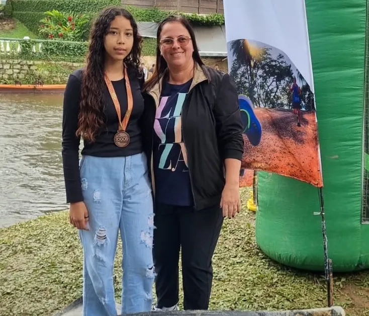 De Porto Camargo para o pódio do Brasil: aluna da Escola do Campo de Porto Camargo conquista medalha histórica na Canoagem Slalom