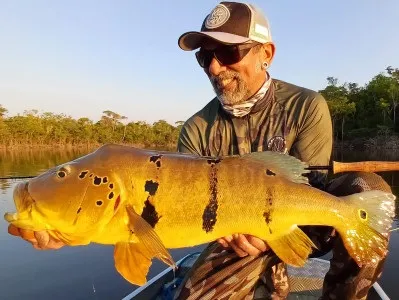 Entre Rios do Oeste realiza o 4º Torneio Internacional de pesca ao Tucunaré