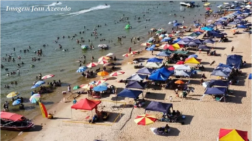 Praia do Meião lotada Foto: Jean Azevedo