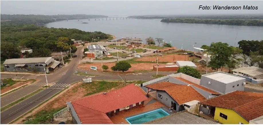 Icaraíma: Vereador Elzino solicita instalação de banheiros químicos e duchas na orla de Porto Camargo.