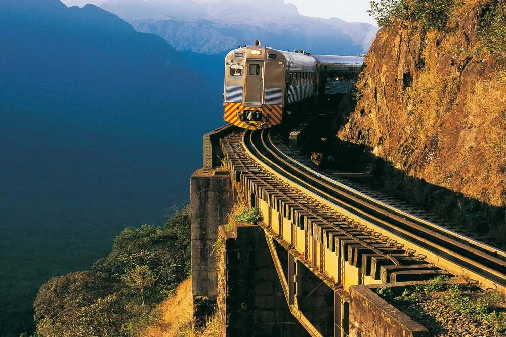 Curitiba-Morretes (através da Serra Verde Express) Foto: Serra Verde Express