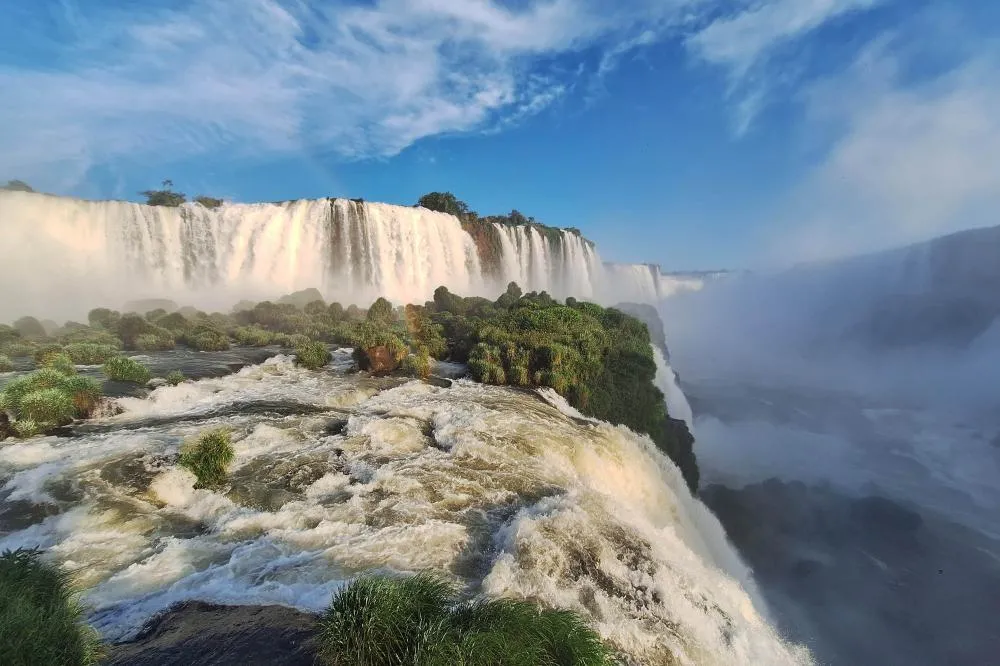 Foz do Iguaçu é um dos destinos de julho mais buscados por estrangeiros no Booking Foto: VIAJE PARANÁ