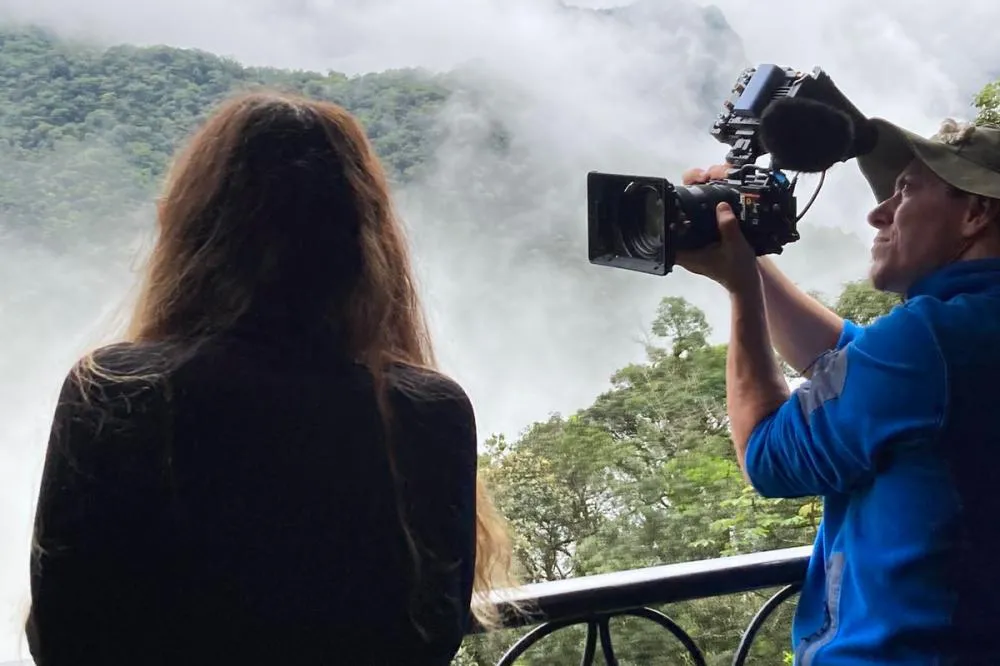 Cataratas do Iguaçu e trem da Serra do Mar estão em reality show da emissora BBC Foto: Lucas Peti