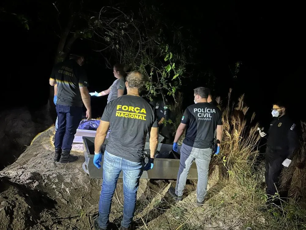 Corpos foram encontrados a cerca de 650 metros do local onde encontraram a Fiat Toro- Foto: Polícia Civil