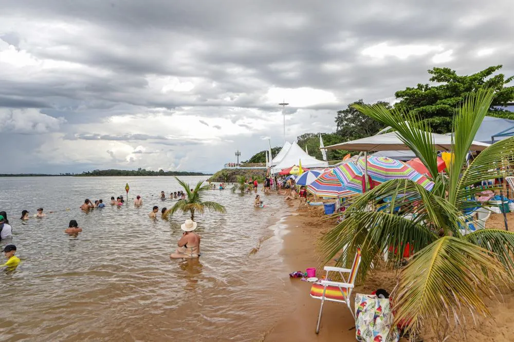 Orlas de Porto São José e Porto Camargo encantam visitantes e se destacam pela beleza natural
