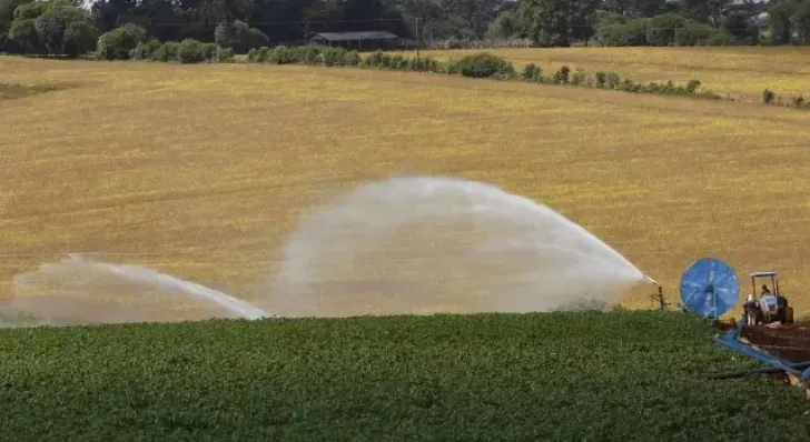 Fim da água “gratuita” no campo: Tribunal manda cobrar produtores rurais pelo uso de rios no Paraná