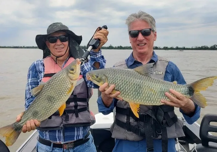 A paixão pela pesca esportiva mantém portos do Noroeste do Paraná em movimento intenso