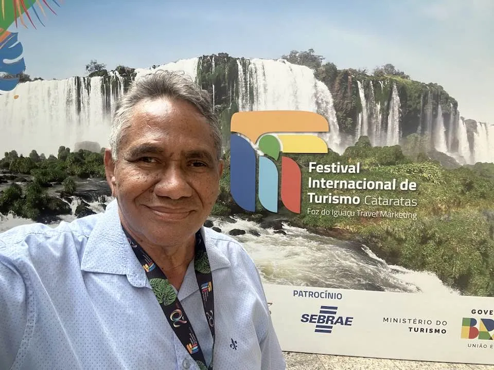 Agentes de viagens, operadores de turismo e profissionais do setor que buscam expandir seus negócios e conhecer as novidades do mercado.