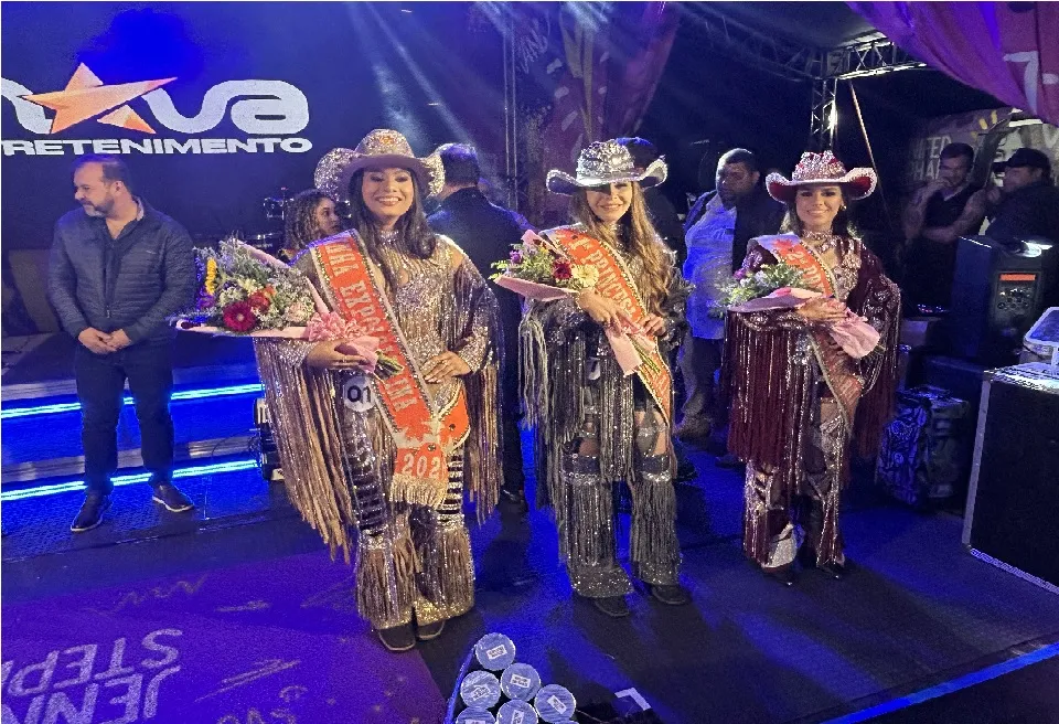 Caroline Souza Rocha conquistou o título de Rainha e Ana Clara Seleguim e Bruna Melato, conquistaram o título de princesa - Foto: Lúcio Freire