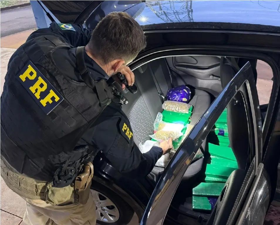 APREENSÃO DE 1,3 TONELADAS DE DROGA, ALÉM DE VEÍCULOS RECUPERADOS