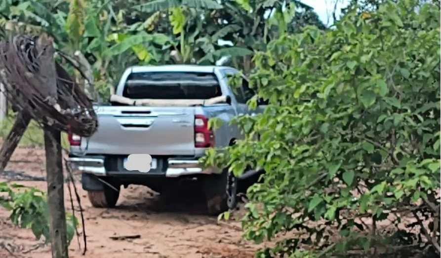 A vítima havia estacionado a caminhonete nas imediações do hospital Norospar. Ao retornar o veículo não estava mais no local